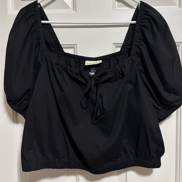 Universal Thread Black Puff Sleeve Crop Blouse - Picture 1 of 7